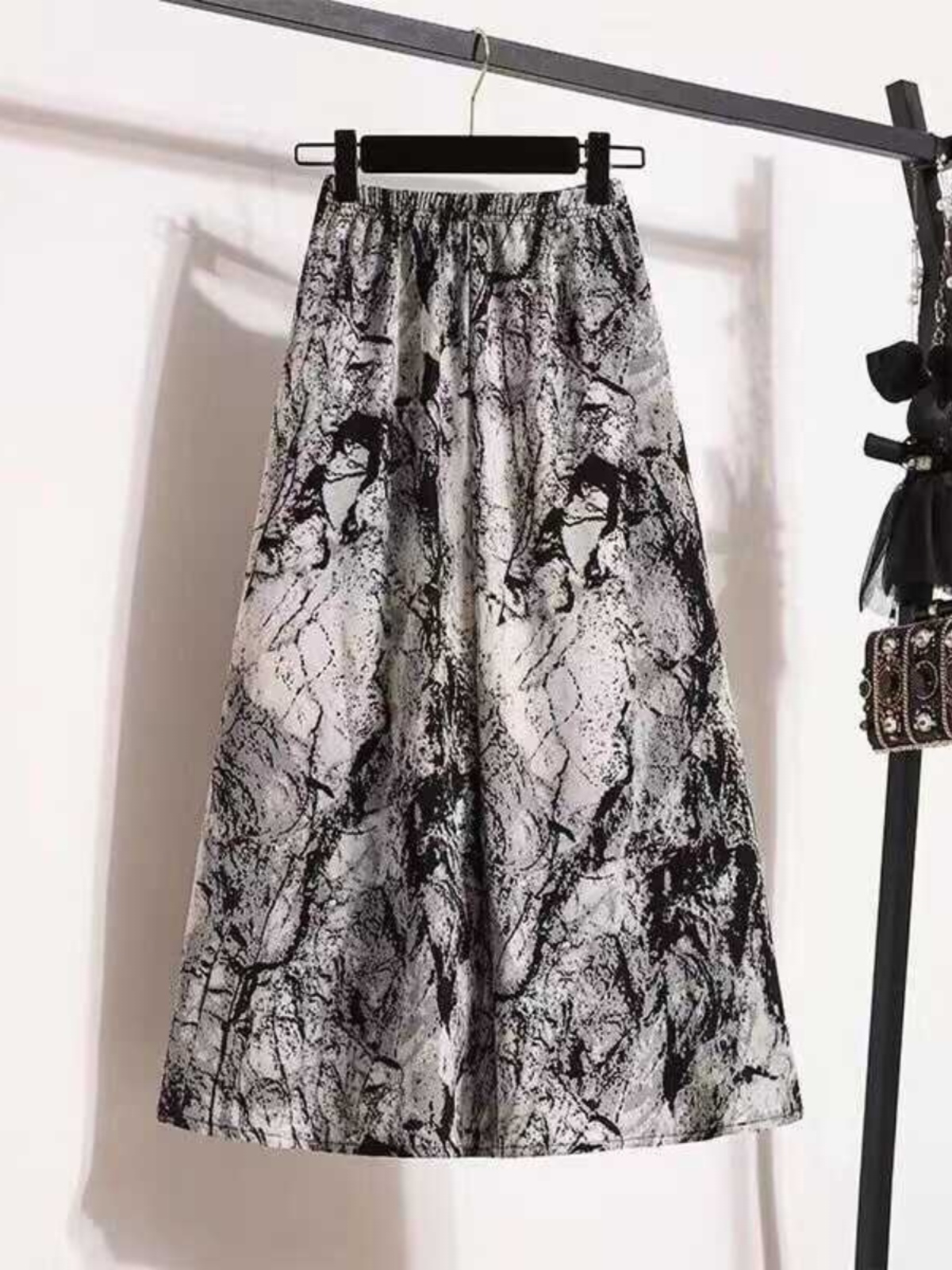 Rok Midi Wanita Ukuran Besar G - A-Line Skirt Midi ulasan dan harga
